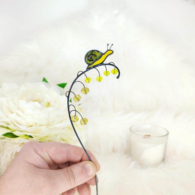 🐌 Rainbow Snail Garden Stake