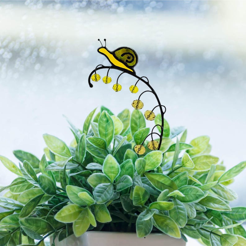 🐌 Rainbow Snail Garden Stake
