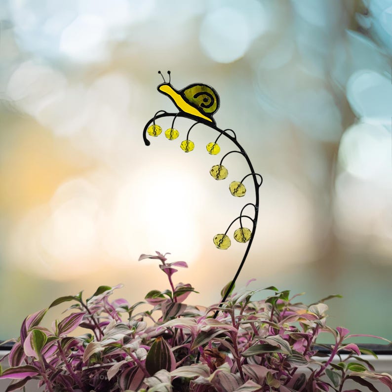 🐌 Rainbow Snail Garden Stake